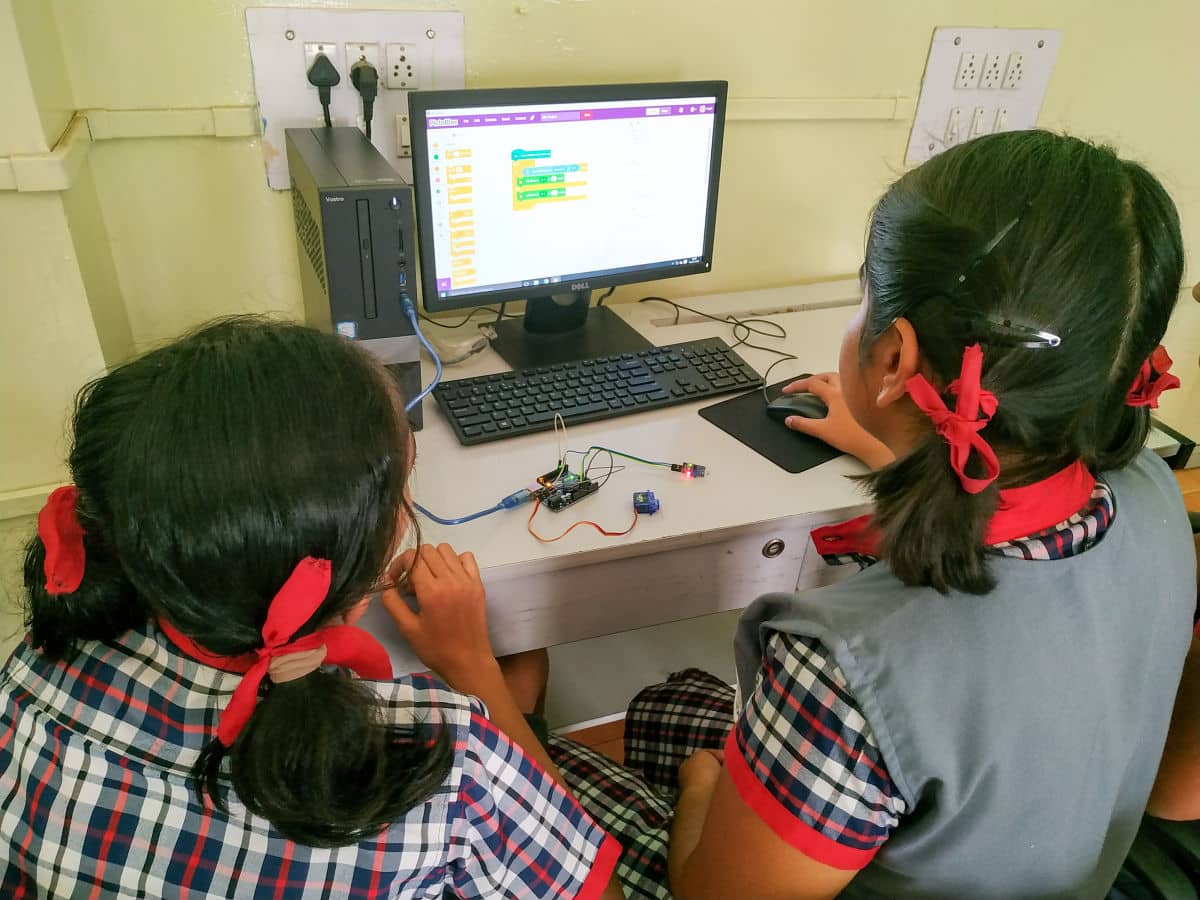 Physical Computing with PictoBlox Workshop - Gallery