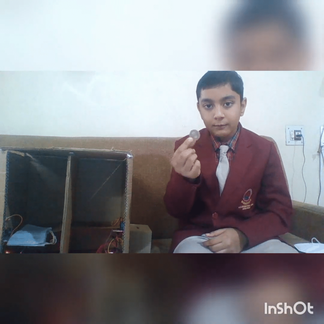 Automatic Mask Dispenser Easy and Convenient Access to Masks Anytime