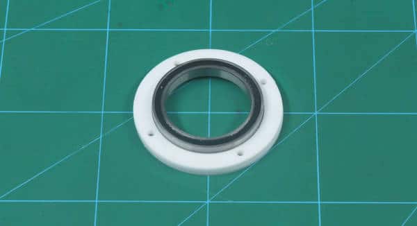 add the middle outer bearing disc1