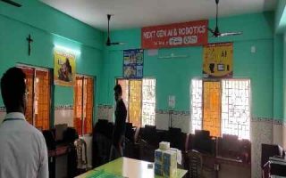 Carmel School, Budge bg